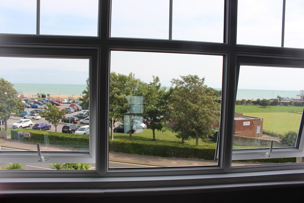 Beamsley Lodge B&B Eastbourne Exterior photo